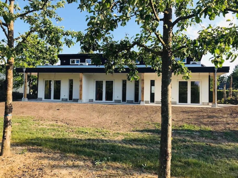 Stijlvol Huisje Met Veranda! Tuynloodz A Beers  Eksteriør billede